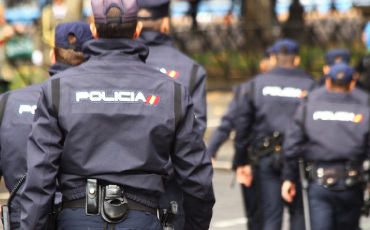 Transcripciones de albanés Dependencias policiales